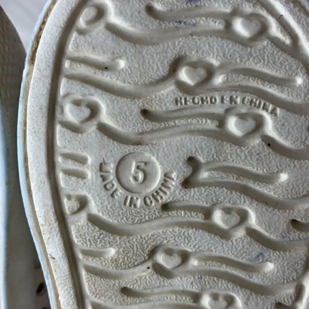 Old Navy Girls Mary Jane Style Slip On Shoes Size 5